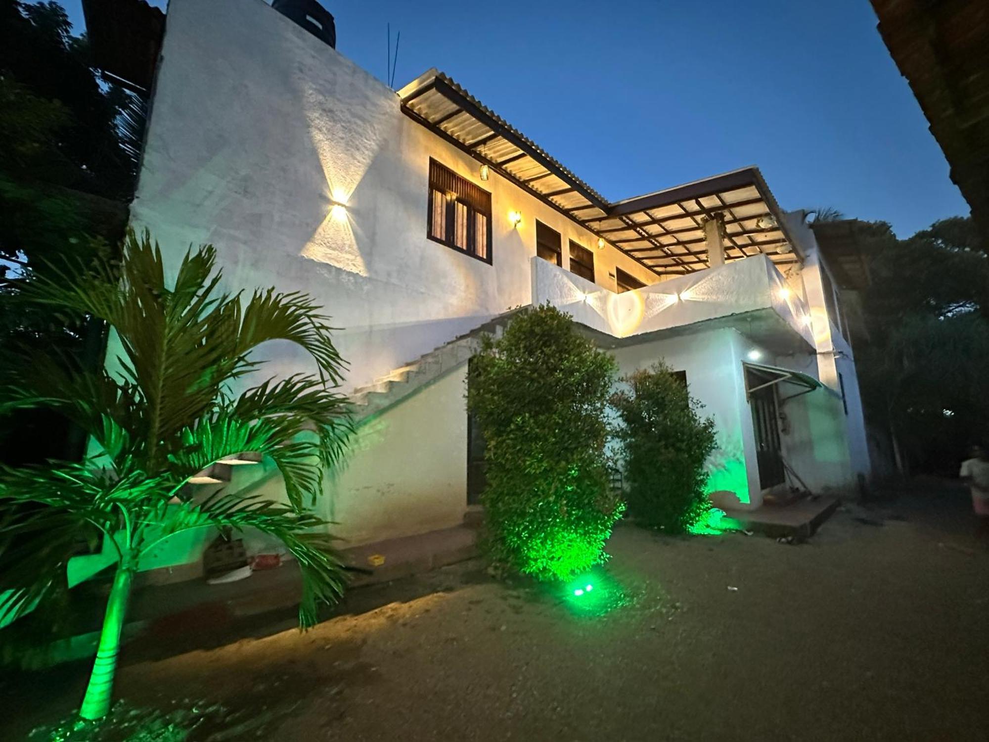 Sunliya Resort Tangalle Exteriör bild